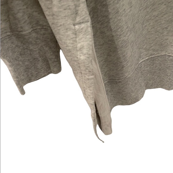 Light grey Old Navy classic tunic sweatshirt- XXL - new condition - Picture 3 of 4